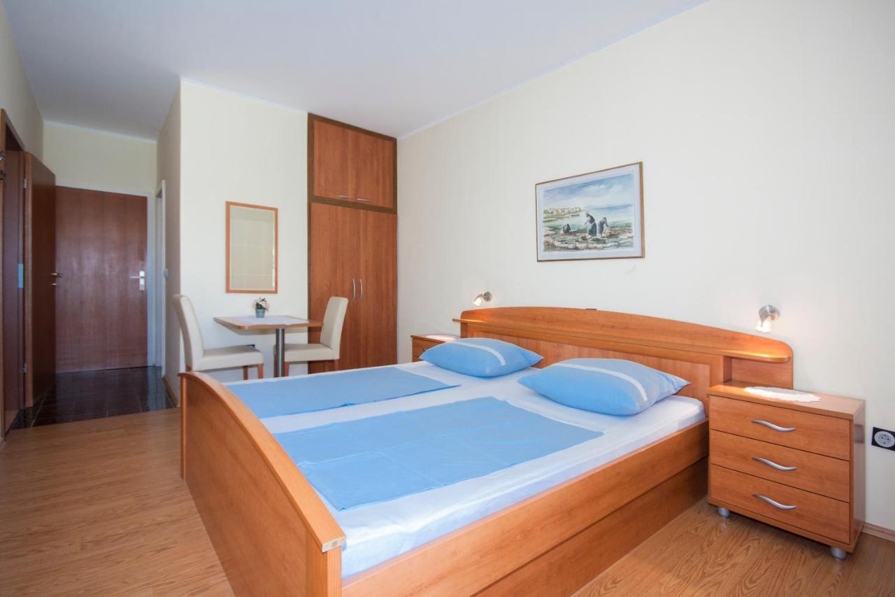 Villa Daniela Brodarica  Esterno foto